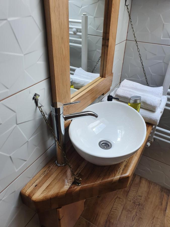 Pensiunea Transilvania コバスナ 部屋 写真